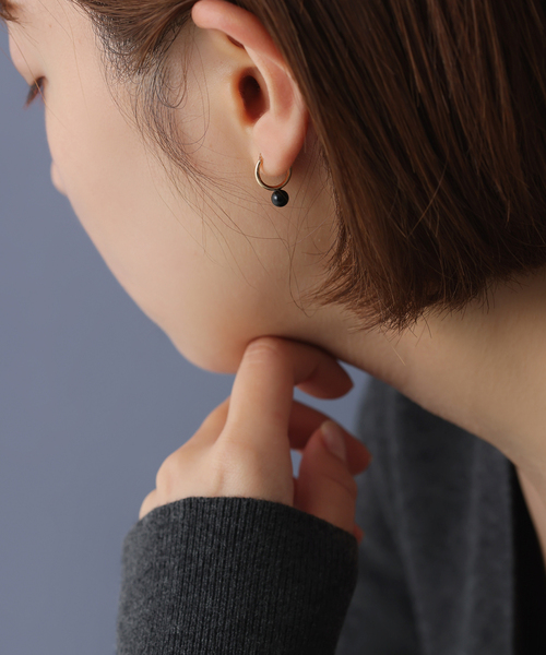 Lilas ピアス 「WEB限定」オニキスフープピアスM K10（両耳