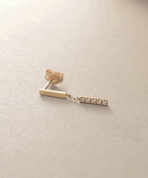 COCOSHNIK（ココシュニック） ピアス K10ダイヤモンド スウィング