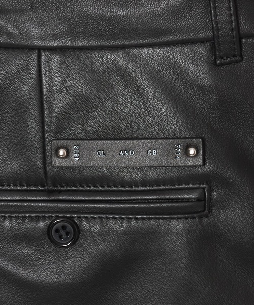 パンツ SPANISH LAMB LEATHER SHORT TROUSERS メンズの画像