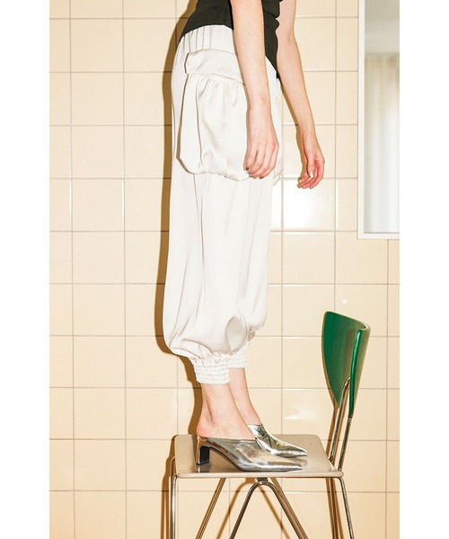 OMMO スラックス パンツ GATHER POCKET SATIN PT レディース