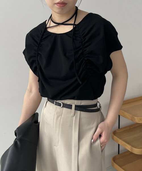 新品 タグ無しCAPRICIEUX LE'MAGE アシメギャザーTシャツ CAPRICIEUX LE'MAGE（カプリシューレマージュ）の「アシメ