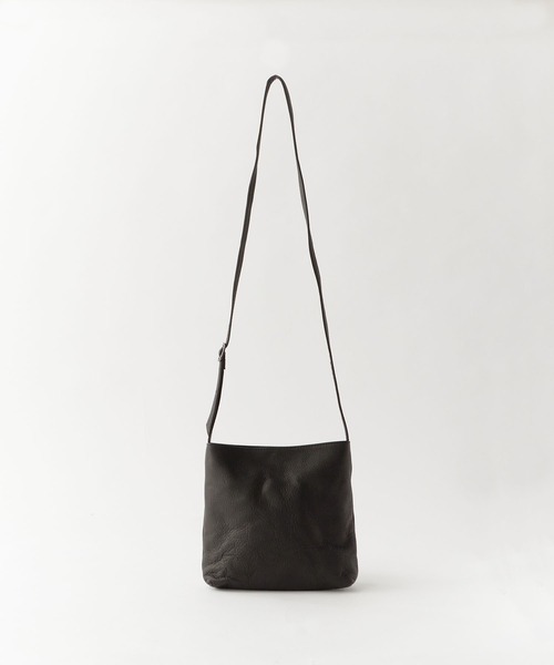 Mr. Olive ブラック　ボディバッグ　金具　メンズ　リアルレザー MR.OLIVE（ミスターオリーブ） スモール ボディバッグ インパーマ