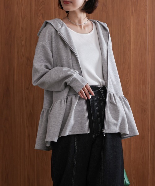 Bou Jeloud（ブージュルード） パーカー ペプラムフレアパーカー