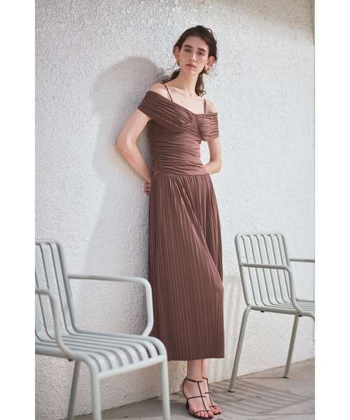 Estella.K ワンピース Arabella Pleaded Dress オフショルプリーツ