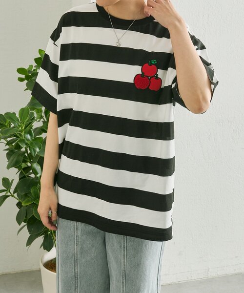 tシャツ 「HELLO KITTY（ハローキティ）×ear」コラボTシャツ「手洗い可」 レディースの画像