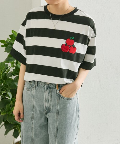 tシャツ 「HELLO KITTY（ハローキティ）×ear」コラボTシャツ「手洗い可」 レディースの画像