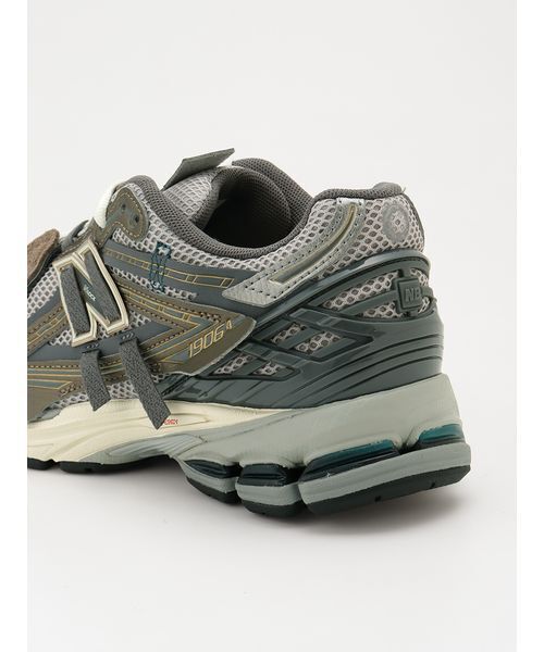 スニーカー 「New Balance」1906A レディースの画像