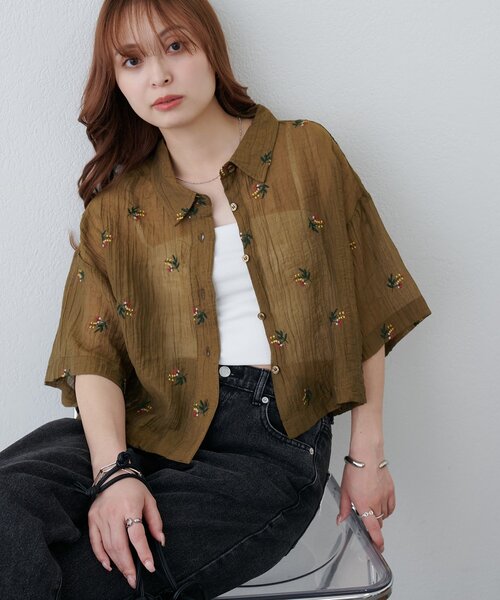ブラウス シャツ 「WEB限定」刺繍シアークロップドシャツ レディースの画像