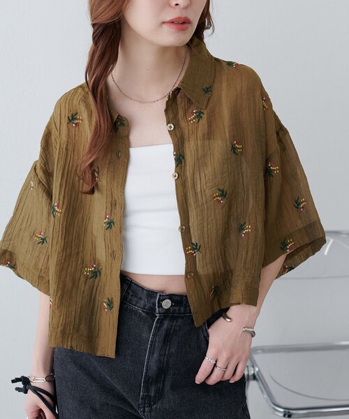 ブラウス シャツ 「WEB限定」刺繍シアークロップドシャツ レディースの画像