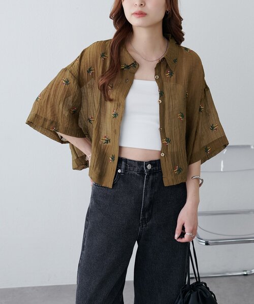 ブラウス シャツ 「WEB限定」刺繍シアークロップドシャツ レディースの画像