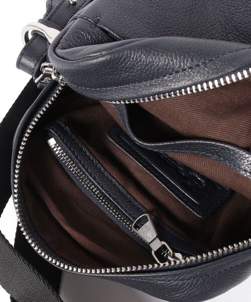 P.I.D ショルダーバッグ ピーアイディー「P.I.D」レザーミニショルダー