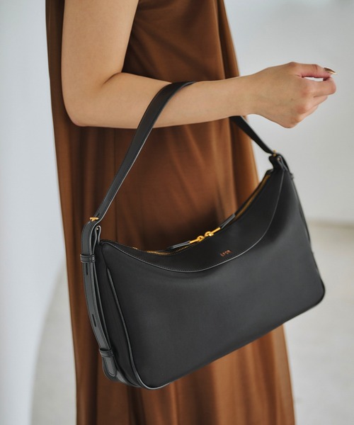 ROPE'（ロペ） ハンドバッグ 「E'POR」C BAG Medium「撥水」「超軽量