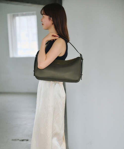 ROPE'（ロペ） ハンドバッグ 「E'POR」C BAG Medium「撥水」「超軽量