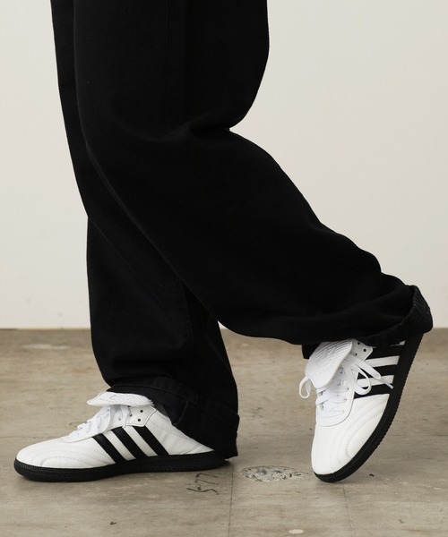 adidas（アディダス） ローカットスニーカー 23.5 ホワイト×ブラック