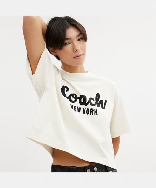 「COACH」 半袖Tシャツ MEDIUM ホワイト系その他 レディースの画像
