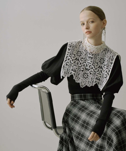 VIOLETTA（ヴィオレッタ） ニット セーター レースカラークロップド