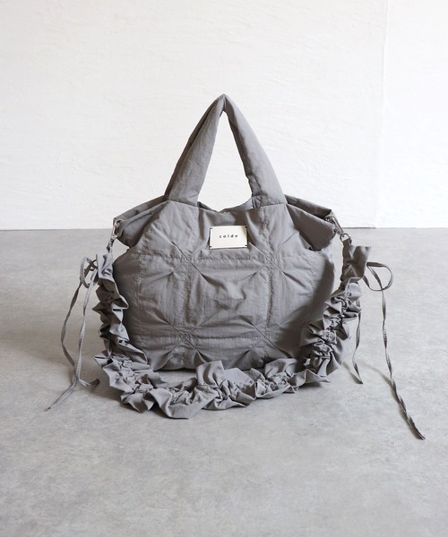 おすすめ☆ CHLOE レザー トートバッグ キルティング Chloé グレインレザー製Chloé Spinラージトートバッグ の茶色