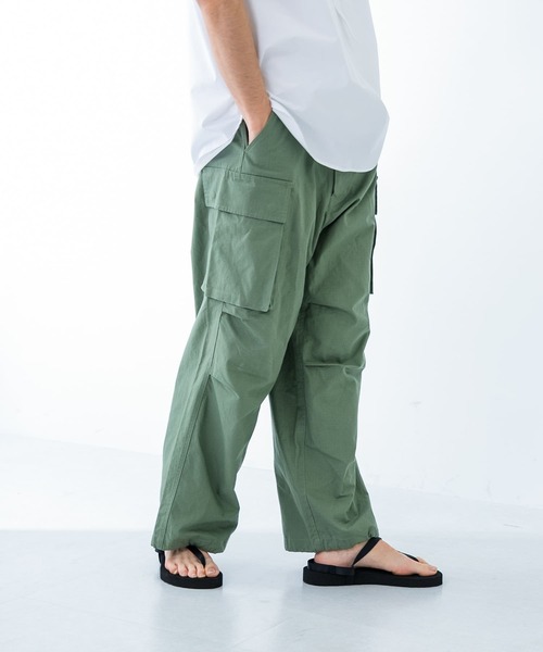 美品　Vuori メンズ リップストップ カーキ コットン パンツ Sサイズ URBAN RESEARCH パンツ iD コットンリップストップカーゴパンツ