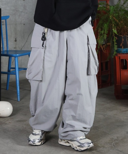 ワイドパンツ カーゴパンツ キーリングループ ワンポイント ナイロン