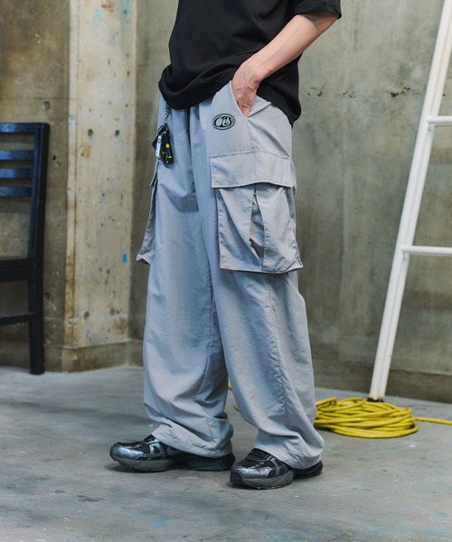 ワイドパンツ カーゴパンツ キーリングループ ワンポイント ナイロン