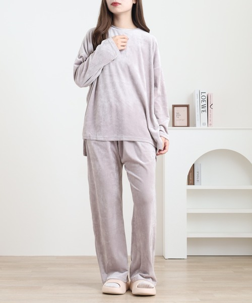 atONE（アットワン） ルームウェア 部屋着 ストレッチベロア上下セット