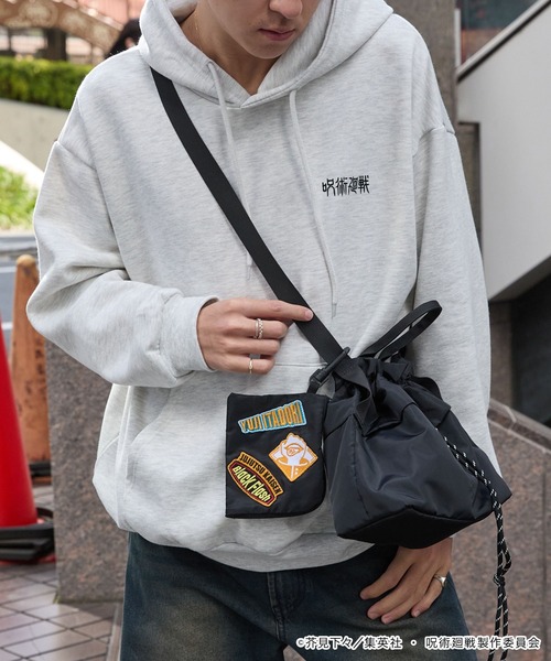 ショルダーバッグ 「呪術廻戦」別注 2WAY ポーチ付き ワッペン刺繍