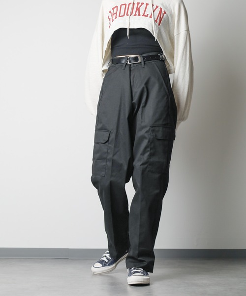 【関税込み】F/CE.R レッド リラックスフィット カーゴパンツ F/CE.®のレッド リラックスフィット カーゴパンツがセール中