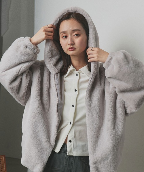 ADOREグレー フード付きブルゾン アドティエ ad thie フード付きファーブルゾン （グレー