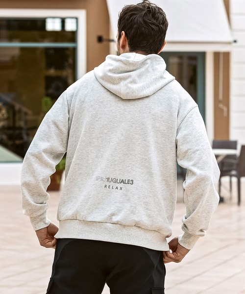 1PIU1UGUALE3 RELAX パーカー RELAX(ウノピゥウノウグァーレトレ