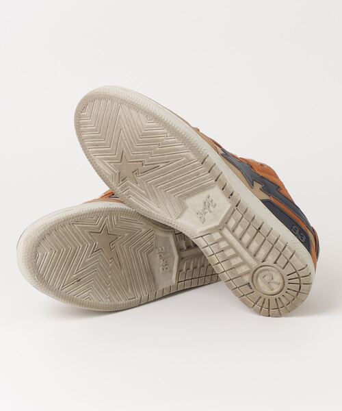 A BATHING APE 「A APE」 ローカットスニーカー 100 ベージュ