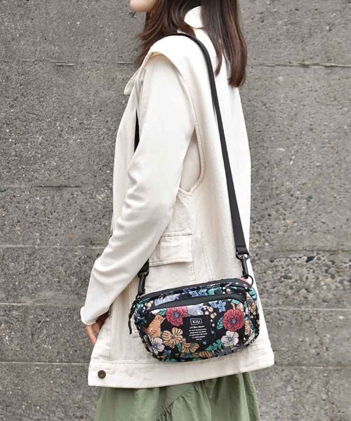 KiU（キウ） ショルダーバッグ バッグ 「KiU and BleuBleuet」KiU