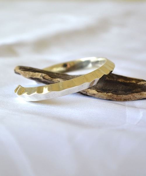 MANANAS（マナナス） ブレスレット 」マナナス/ Heavy Triangle Bangle