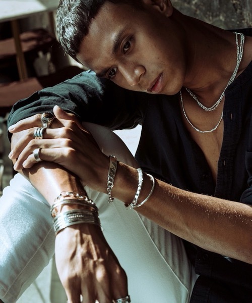 MANANAS（マナナス） ブレスレット 」マナナス/ Heavy Triangle Bangle