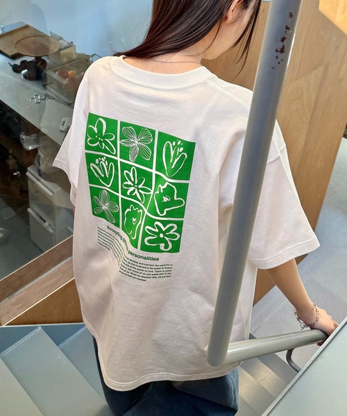 ANME tシャツ ロゴフラワーイラストプリント半袖Tシャツ レディース