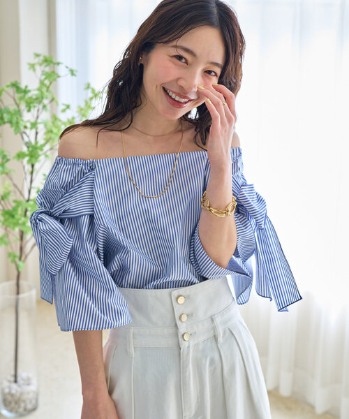 美品 La boutique BonBonリボンフレアスリーブブラウス ネイビー 新色追加】リボンフレアスリーブブラウス（シャツ/ブラウス
