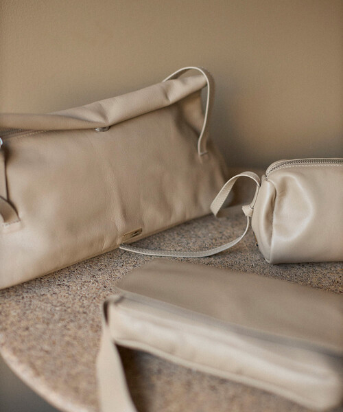 Firsthand（ファーストハンド） ショルダーバッグ バッグ レザー