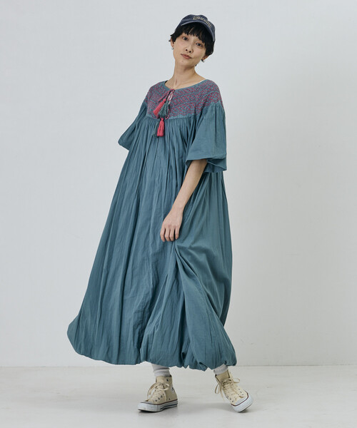 Freada（フリーダ） ワンピース 夏 半袖 インド配色スモッキング
