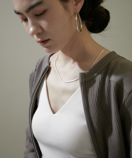 VIVIENNE TAM 未使用　キャミソール 2点セット　トップス キャミソール トップス Vネック 重ね着[品番：II000007090