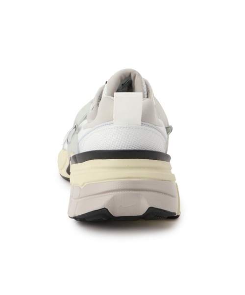 NIKE（ナイキ） スニーカー V2K RUN メンズ : ZOZOTOWN Yahoo!店