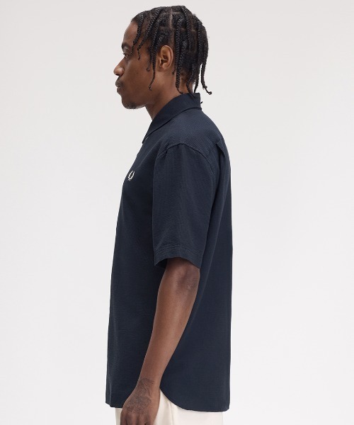 FRED PERRY（フレッドペリー） シャツ Textured Seersucker Shirt