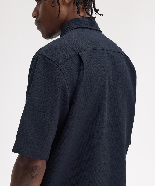 FRED PERRY シャツ Textured Seersucker Shirt／テクスチャー