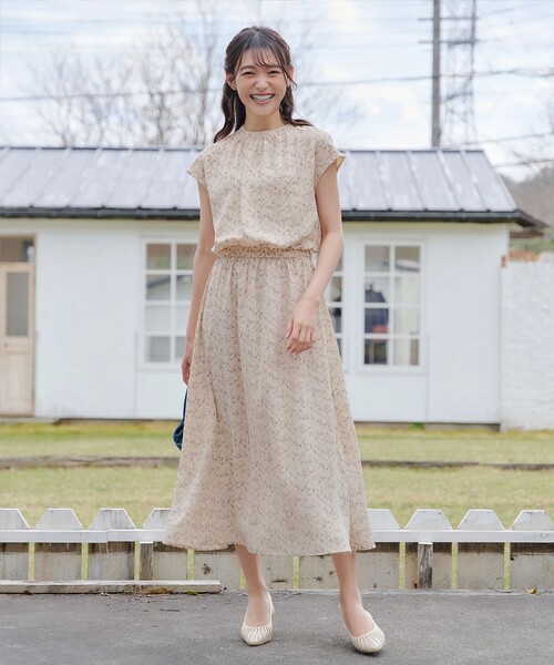 Tiaclasse ワンピース 花柄フレンチスリーブワンピース : ZOZOTOWN