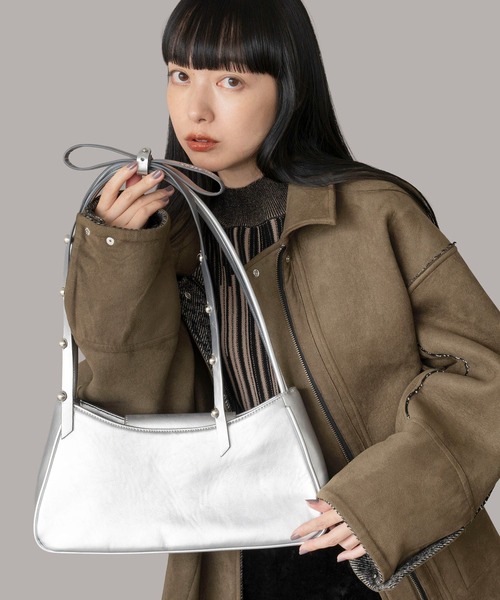 Casselini（キャセリーニ） ハンドバッグ 肩リボンエナメルバッグ 