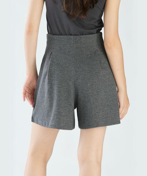 「To b. by agnes b.」 ショートパンツ 40 グレー系その他 レディースの画像