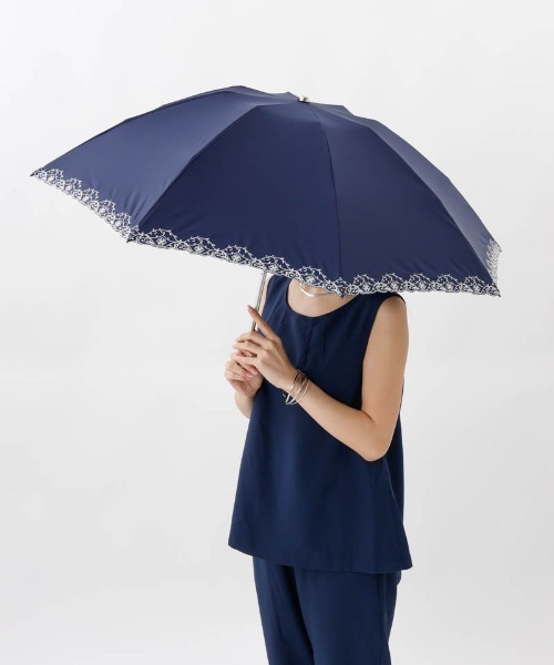 日傘 uvカット 折りたたみ傘 「 Aquascutum（アクアスキュータム）」エレガンス刺しゅう晴雨兼用傘（折りたたみ傘） レディースの画像