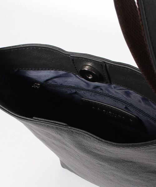 L.E.D.BITES（エルイーディーバイツ） ショルダーバッグ レザー