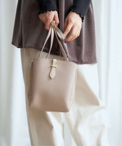 【LYN】Bruna M ショルダーバッグ アイボリー LYN】☆日本未発売 Monro Shoulder Bag ショルダーバッグ (LYN