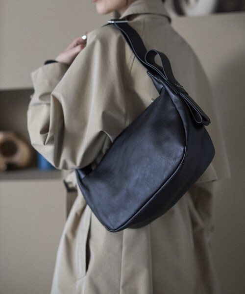 Firsthand（ファーストハンド） ショルダーバッグ バッグ レザー