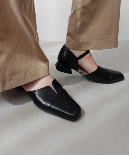 パンプス シンプル きれいめ スクエアトゥ スリット セパレート パンプス /62110の画像