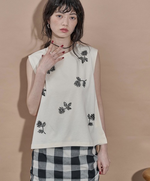 THE Yon tシャツ フラワービーズ刺繍ノースリT レディース : ZOZOTOWN